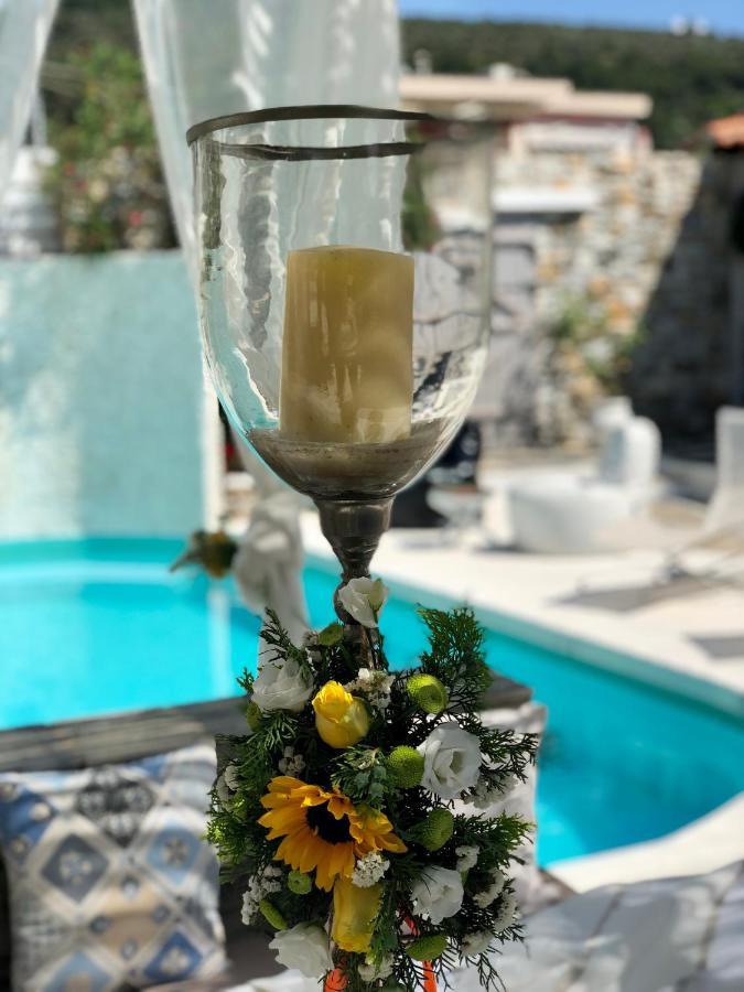 סקאלה סוטירוס Byblos Mare-The Exclusive Beach Front Villa מראה חיצוני תמונה
