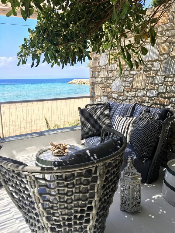 סקאלה סוטירוס Byblos Mare-The Exclusive Beach Front Villa מראה חיצוני תמונה