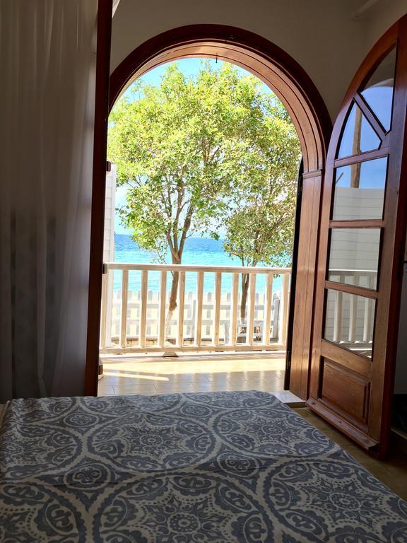 סקאלה סוטירוס Byblos Mare-The Exclusive Beach Front Villa מראה חיצוני תמונה